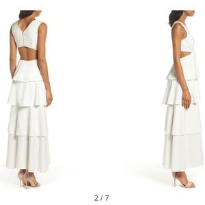 🆕 BARDOT V- Neck Sleeveless Cutout Tiered Dress